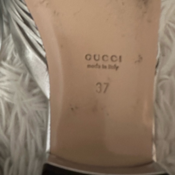 Gucci Silver Knotted Leather Flat Slides - Picture 5 of 7
